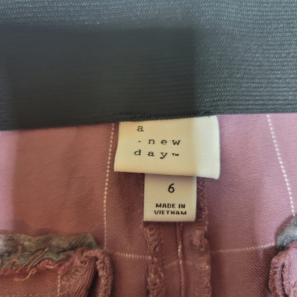 a new day Stretch Skinny Pale Plum Plaid Women's Dress Pants Size 6 - Picture 7 of 13